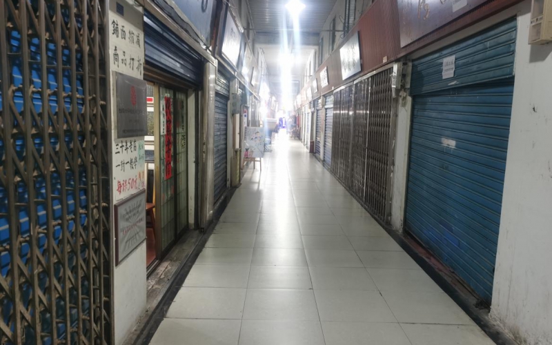 環(huán)城東路萬東商貿(mào)城丙一排04號(hào)、05號(hào)門面轉(zhuǎn)讓（持有方：貴州省機(jī)關(guān)事務(wù)管理局國有資產(chǎn)管理服務(wù)中心）(二次掛牌)