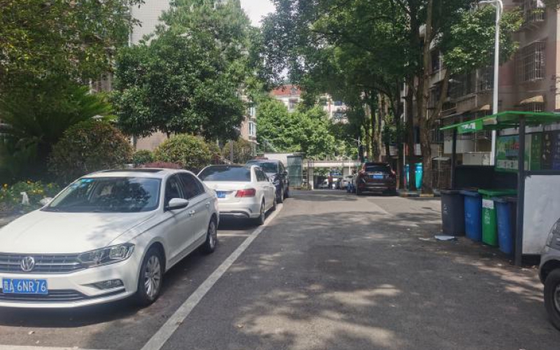 花溪區(qū)霞暉路靜暉街J-09號(hào)轉(zhuǎn)讓（持有方：貴州省機(jī)關(guān)事務(wù)管理局國有資產(chǎn)管理服務(wù)中心）(二次掛牌)